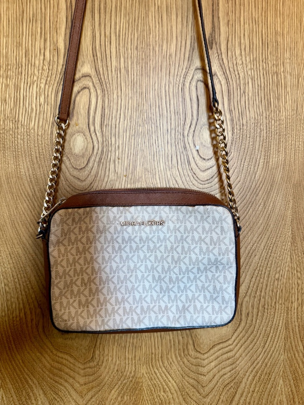 MICHAEL KORS Beige Logo Crossbody with Brown Trim and Gold Chain